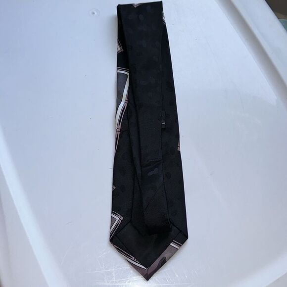 Vintage 1995 Looney Tunes Black Character Portrait Tie featuring  Bugs Bunny - Picture 6 of 6